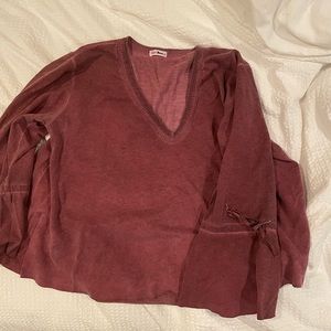 V neck bell sleeve sweater